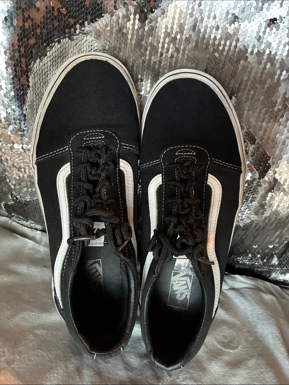 #553| Youth Black & White Old Skool 1-stripe Low-Top Sneakers